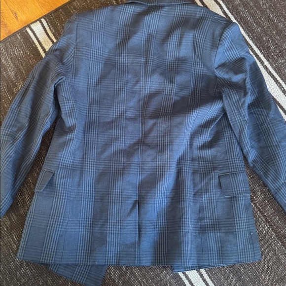 SMYTHE Double Breast Blazer in Navy - Picture 6 of 6